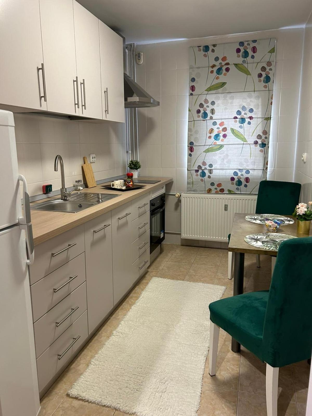 Luxury Studio Ploieşti Extérieur photo